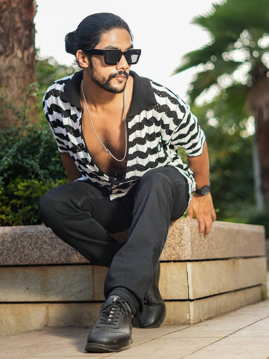 Black & White Wavy Striped Knitted Shirt Shirts Fugazee