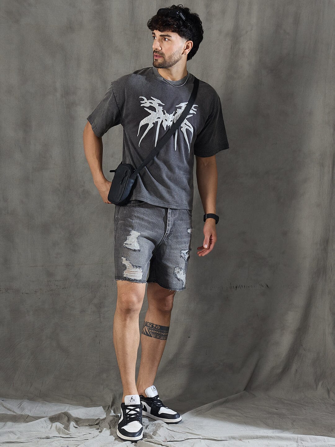 即完売　alexiastam Tシャツ　Charcoal Charcoal Washed Bat Graphic Oversized Tshirt | Buy Mens Tshirts