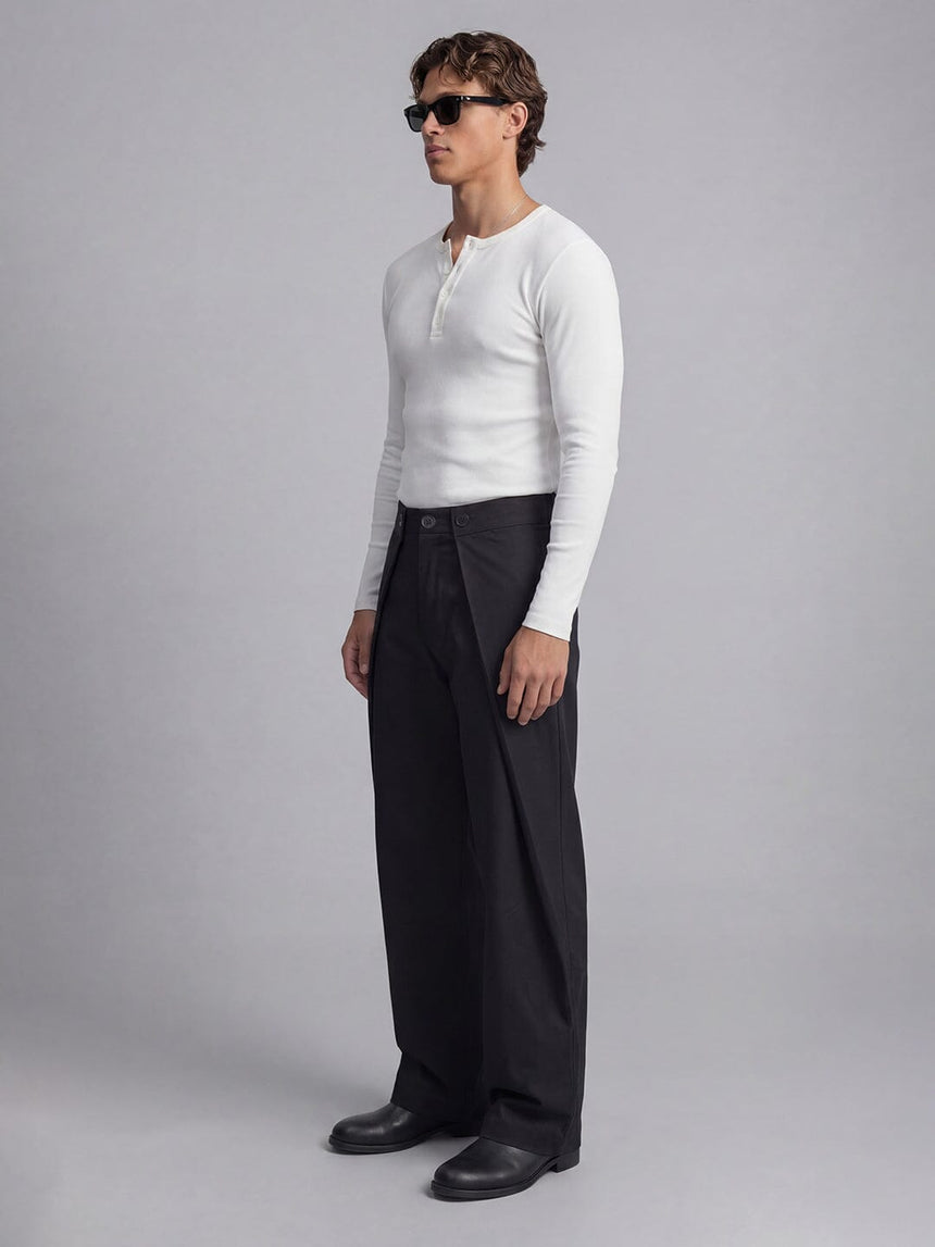 Black Switch-Flip Pleated Trousers Trousers Fugazee 