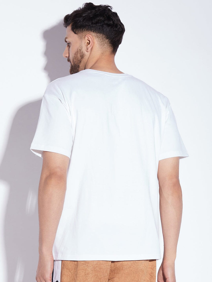 White Majesty Graphic Tshirt T-Shirts Fugazee 