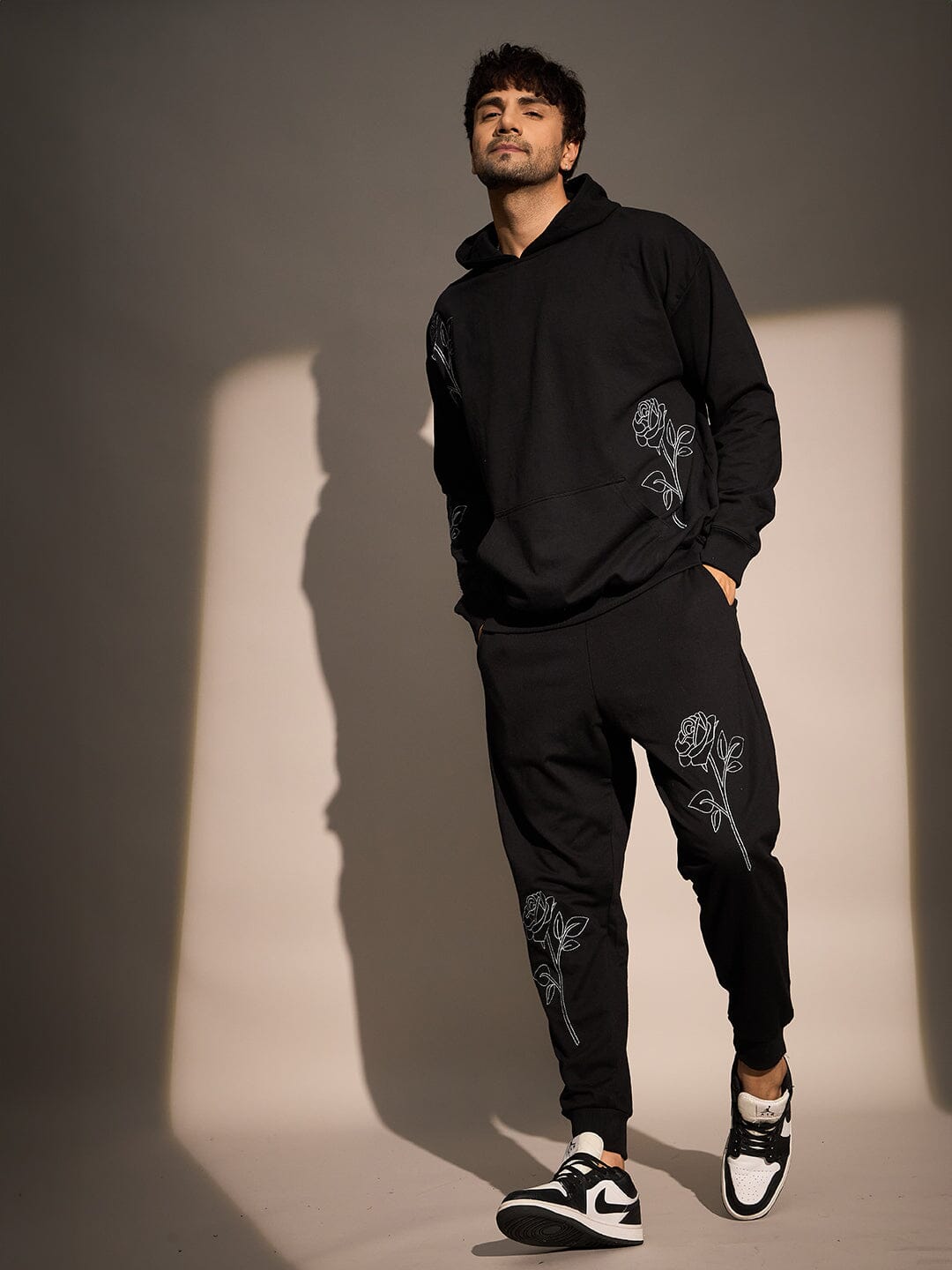 Black Rose Embroidered Relaxed Fit Jogger Buy Men Relaxed Fit Jogger Fugazee FUGAZEE