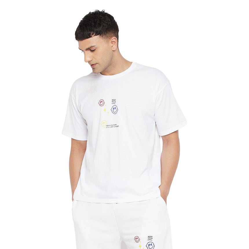 White Smiley Oversized Graphic Tshirt T-shirts Fugazee 